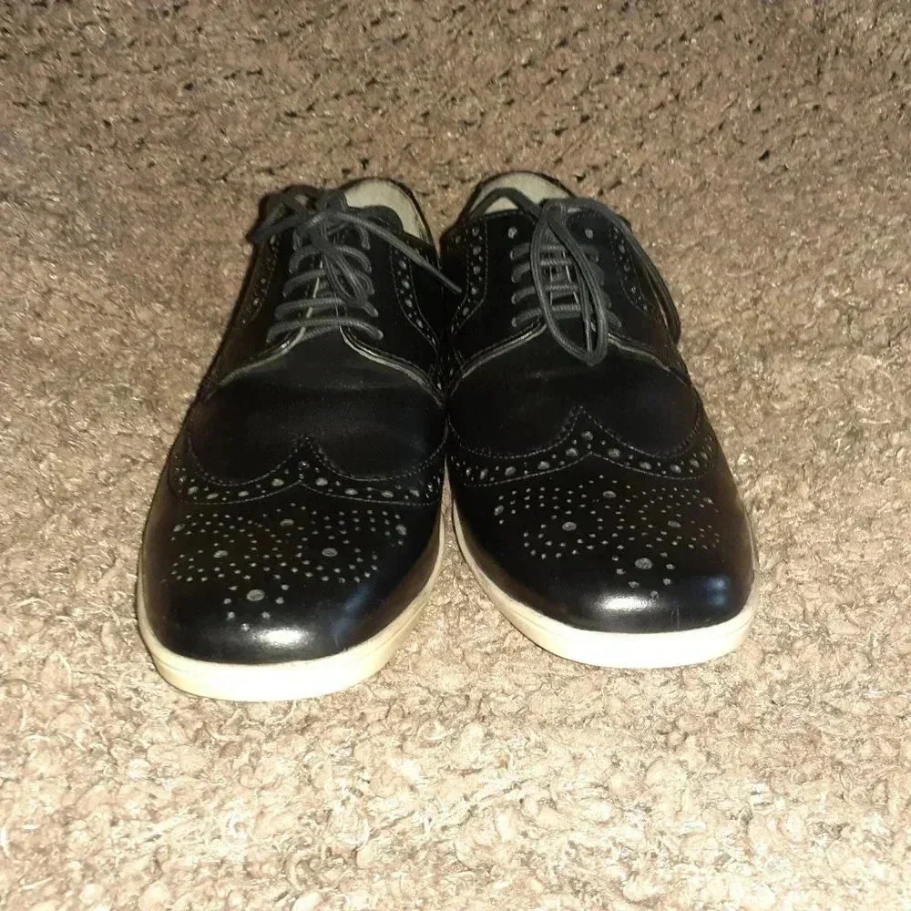 BASE LONDON-SHORE-Black Leather Wingtip Brogues